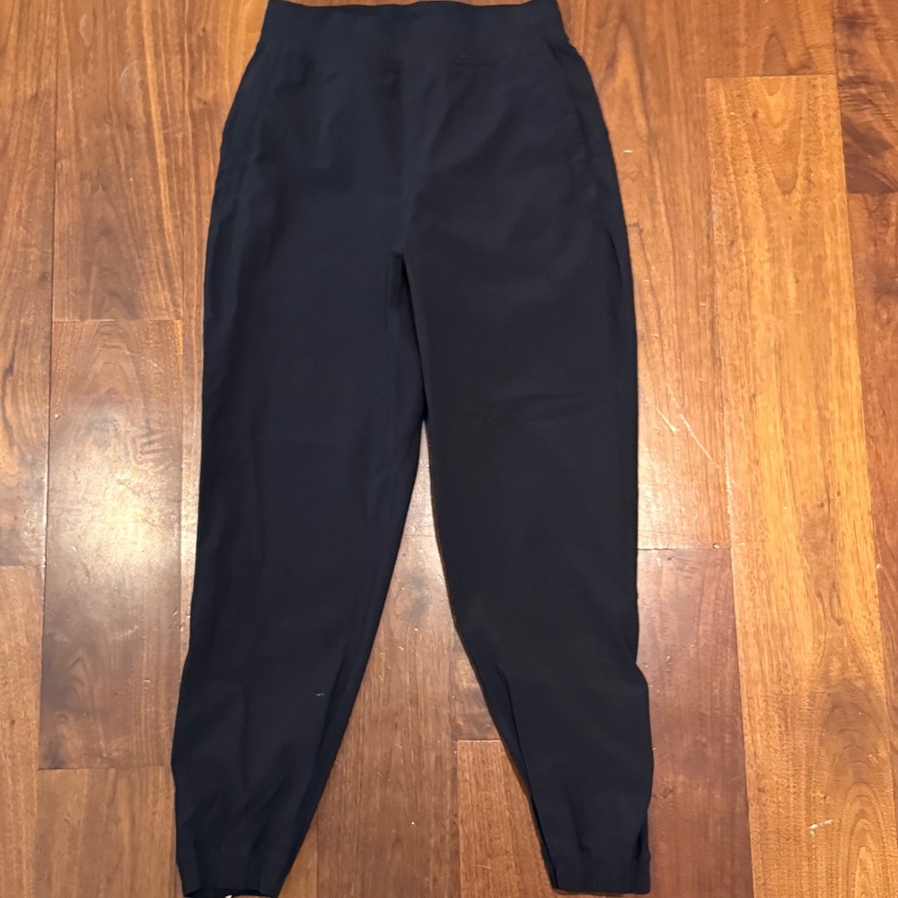 Lululemon Adapted State HR Jogger Short